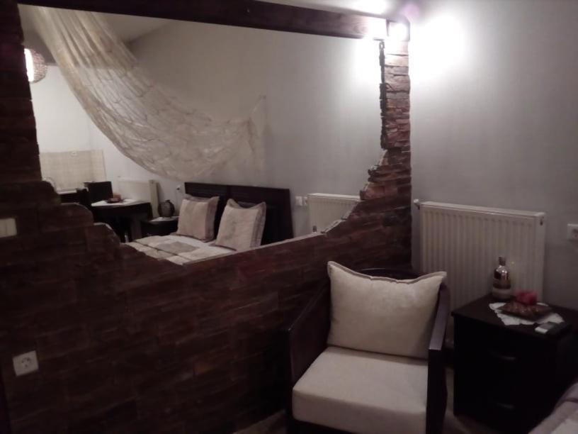 Guesthouse Athanasiou Káto Loutrákion Zewnętrze zdjęcie