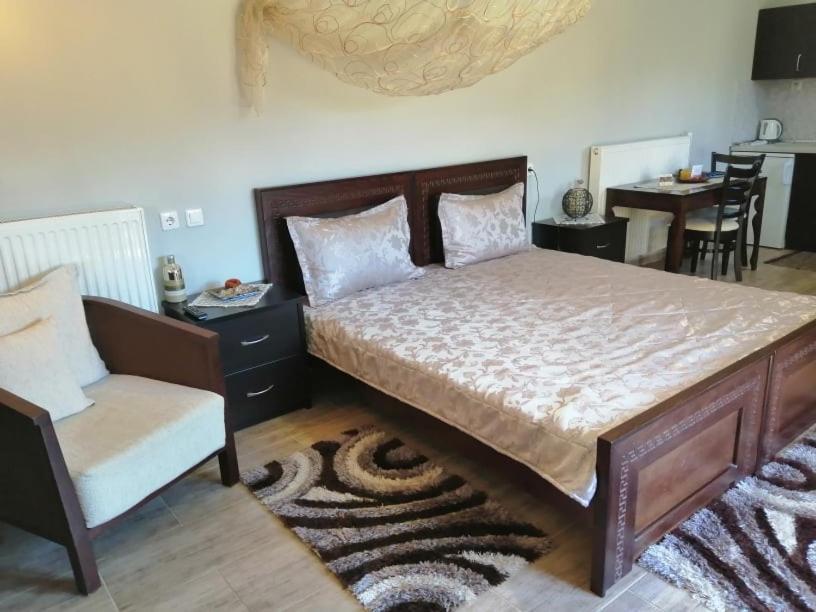 Guesthouse Athanasiou Káto Loutrákion Zewnętrze zdjęcie