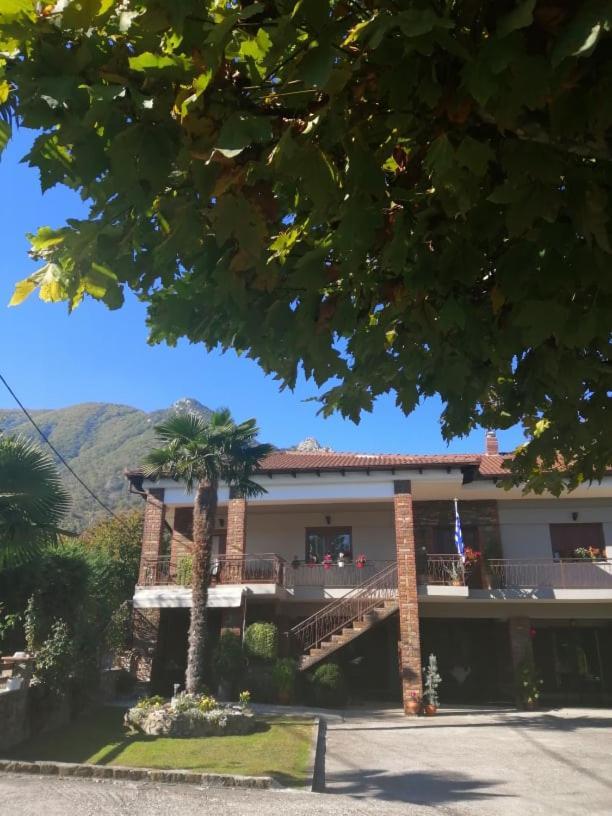 Guesthouse Athanasiou Káto Loutrákion Zewnętrze zdjęcie