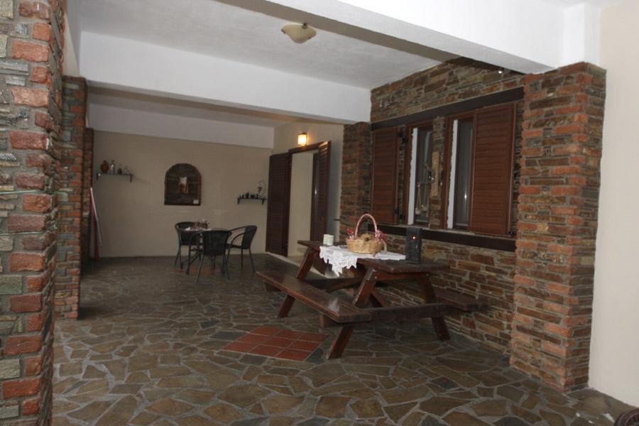 Guesthouse Athanasiou Káto Loutrákion Zewnętrze zdjęcie