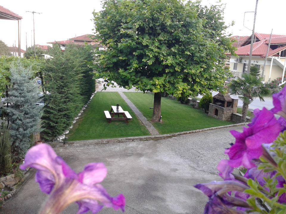 Guesthouse Athanasiou Káto Loutrákion Zewnętrze zdjęcie