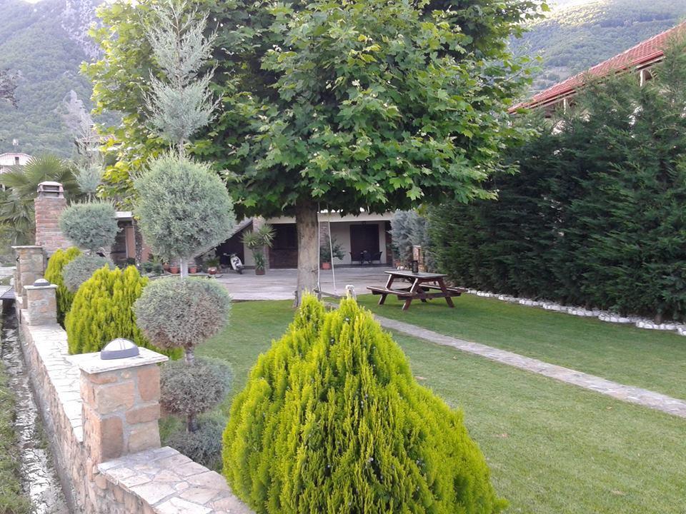 Guesthouse Athanasiou Káto Loutrákion Zewnętrze zdjęcie