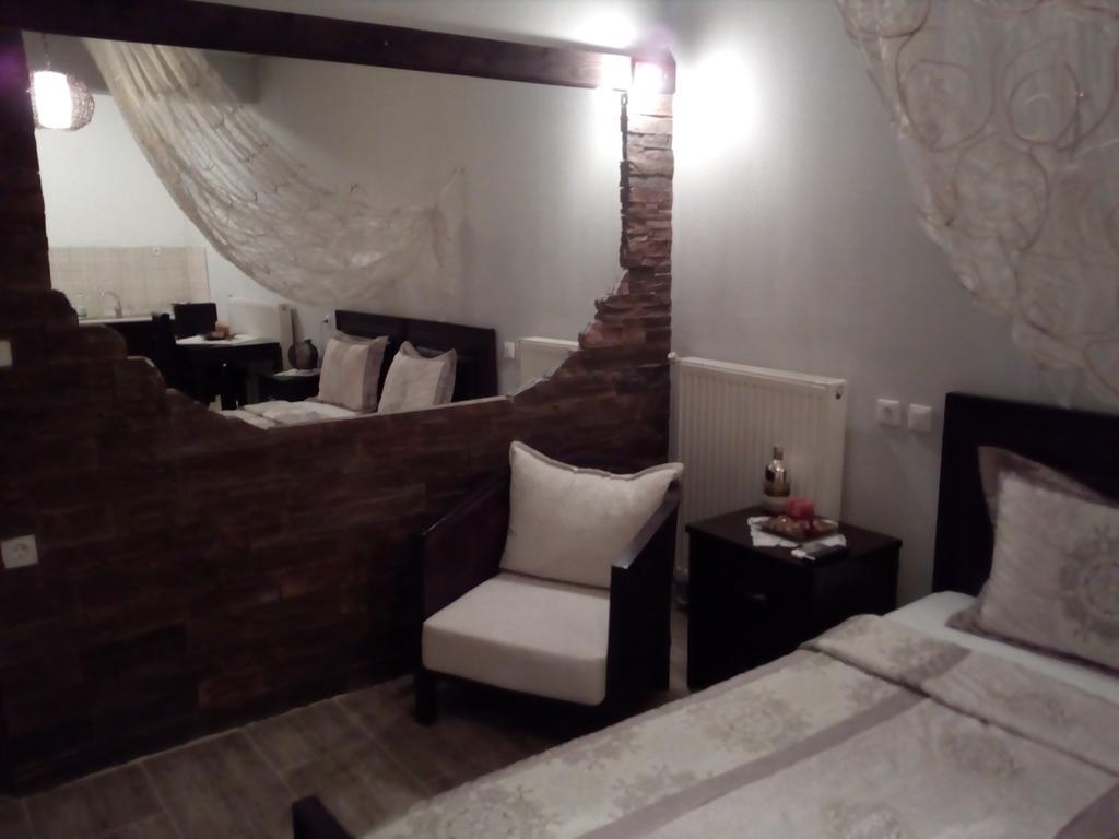 Guesthouse Athanasiou Káto Loutrákion Zewnętrze zdjęcie